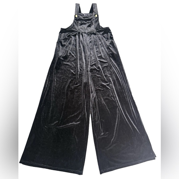 Skies Are Blue Black Velvet Jumpsuit - Picture 1 of 9